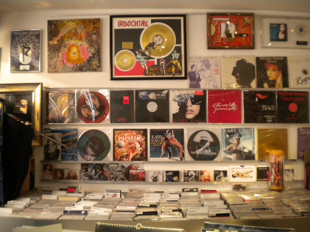 Rayonnages d’une boutique de disques